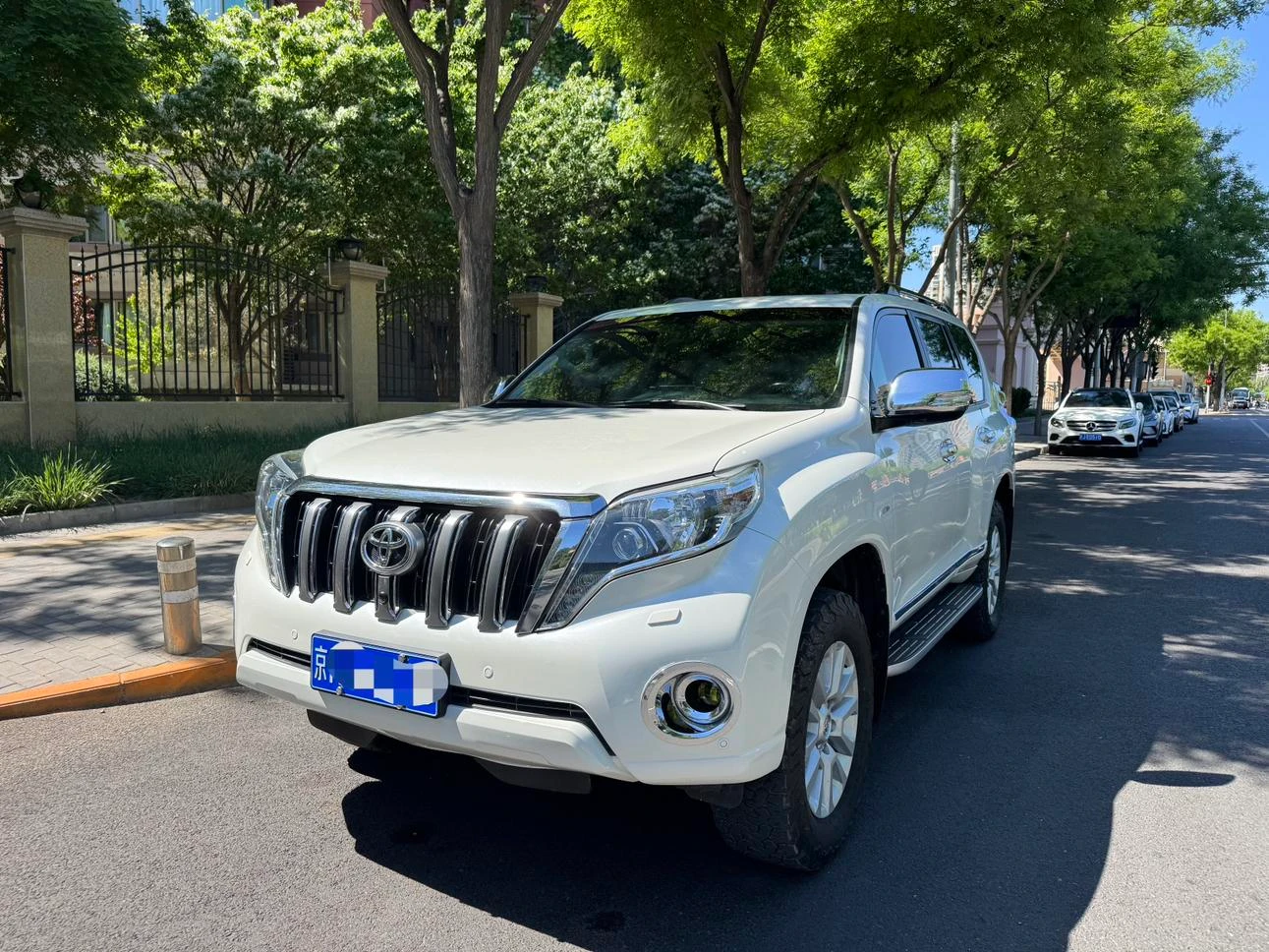 Toyota Prado - exterior