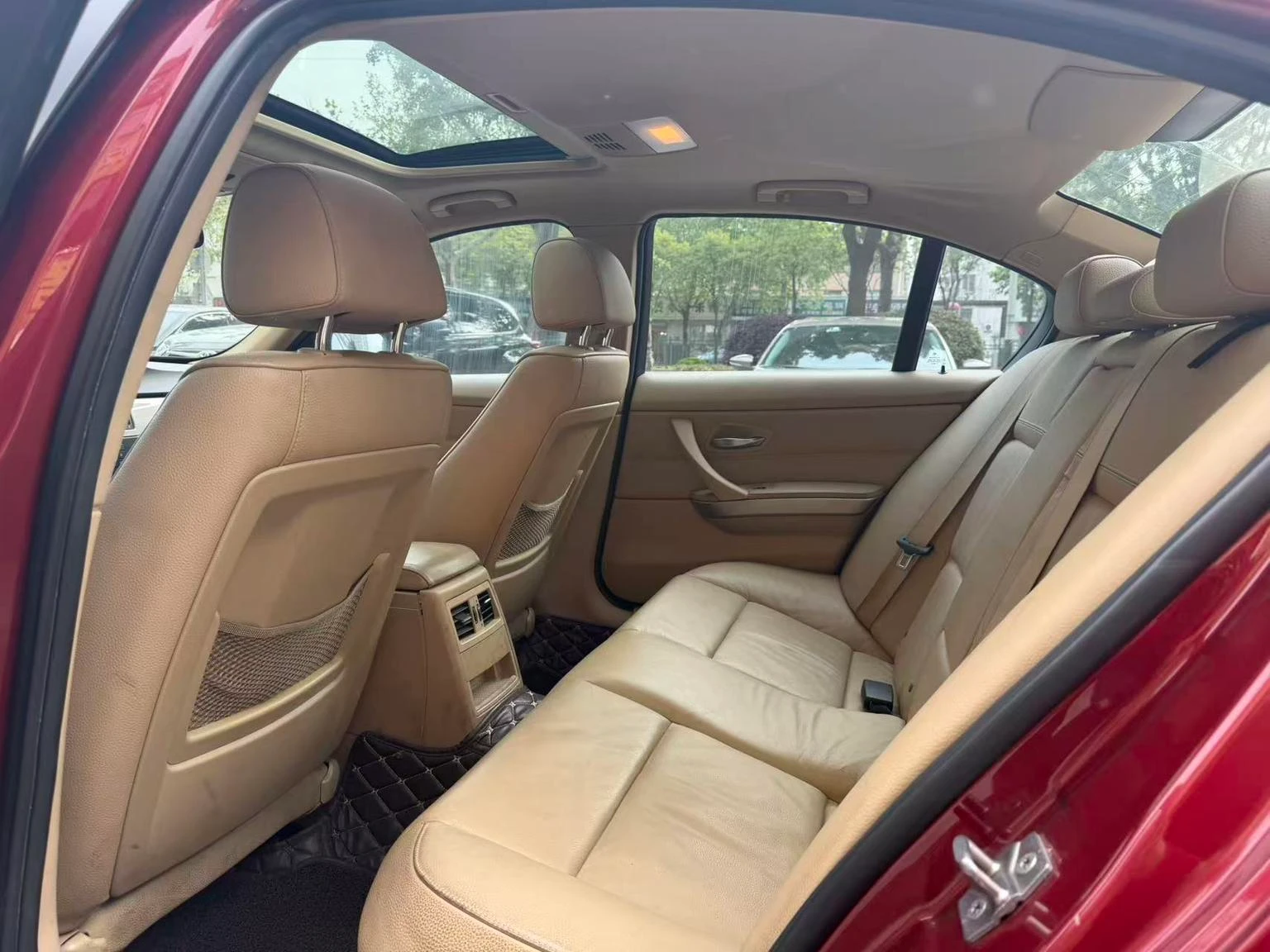 BMW 320i Luxury Line