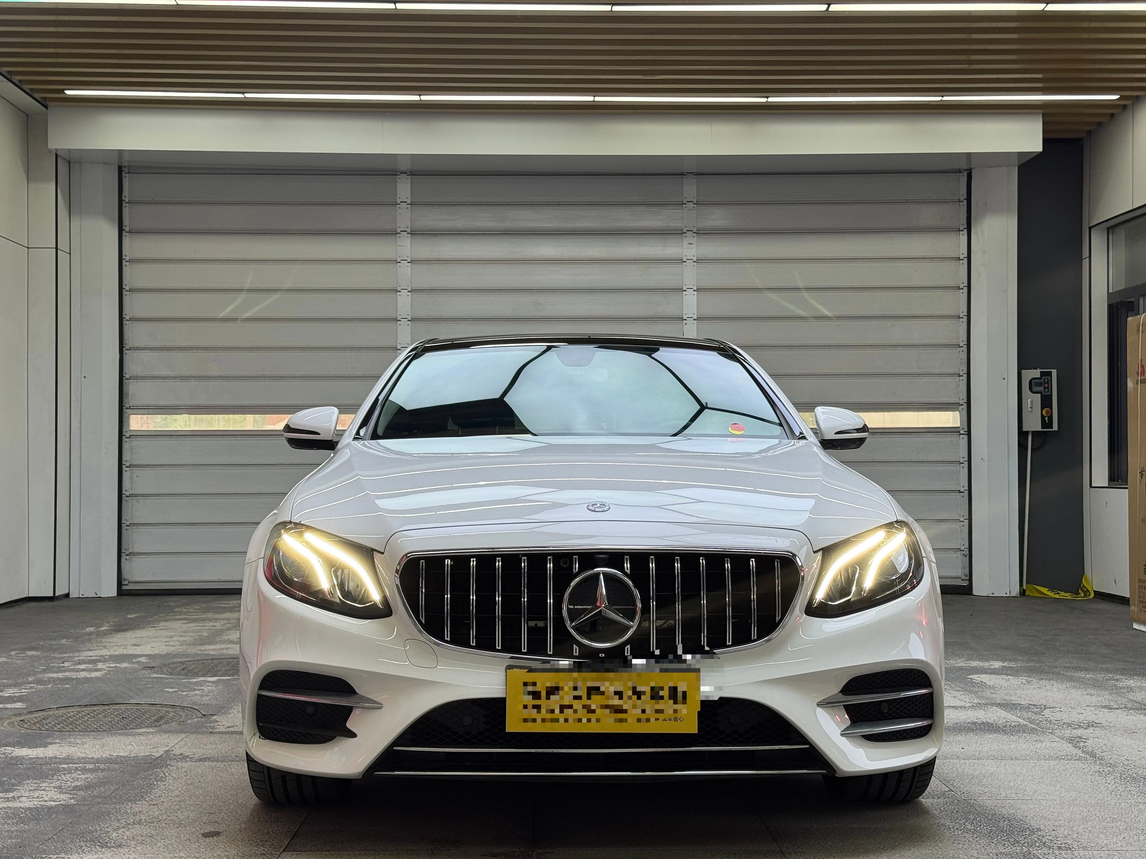 Mercedes-Benz E200L 4MATIC Sport Edition