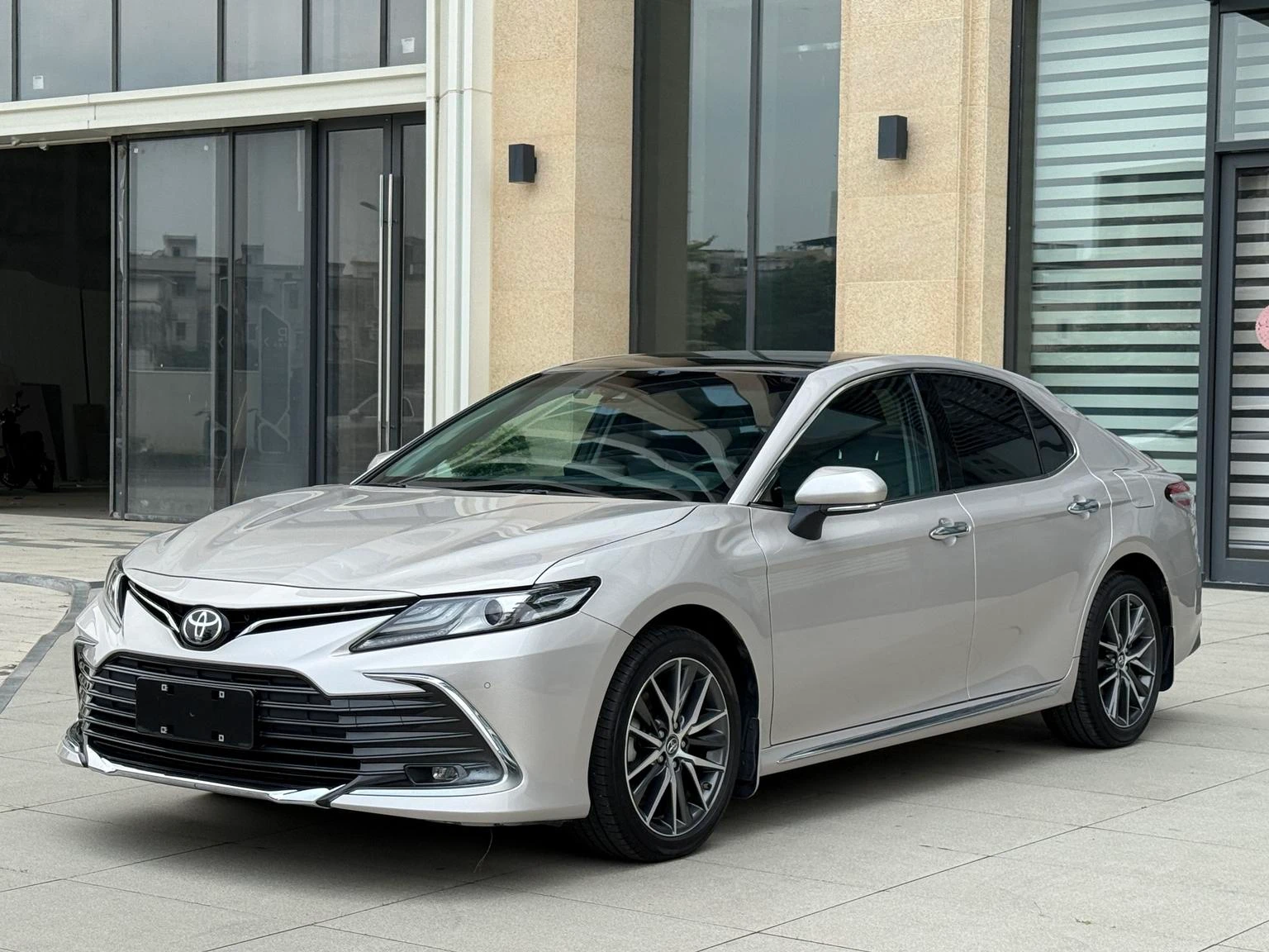 Toyota Camry 2.5G Luxury Edition