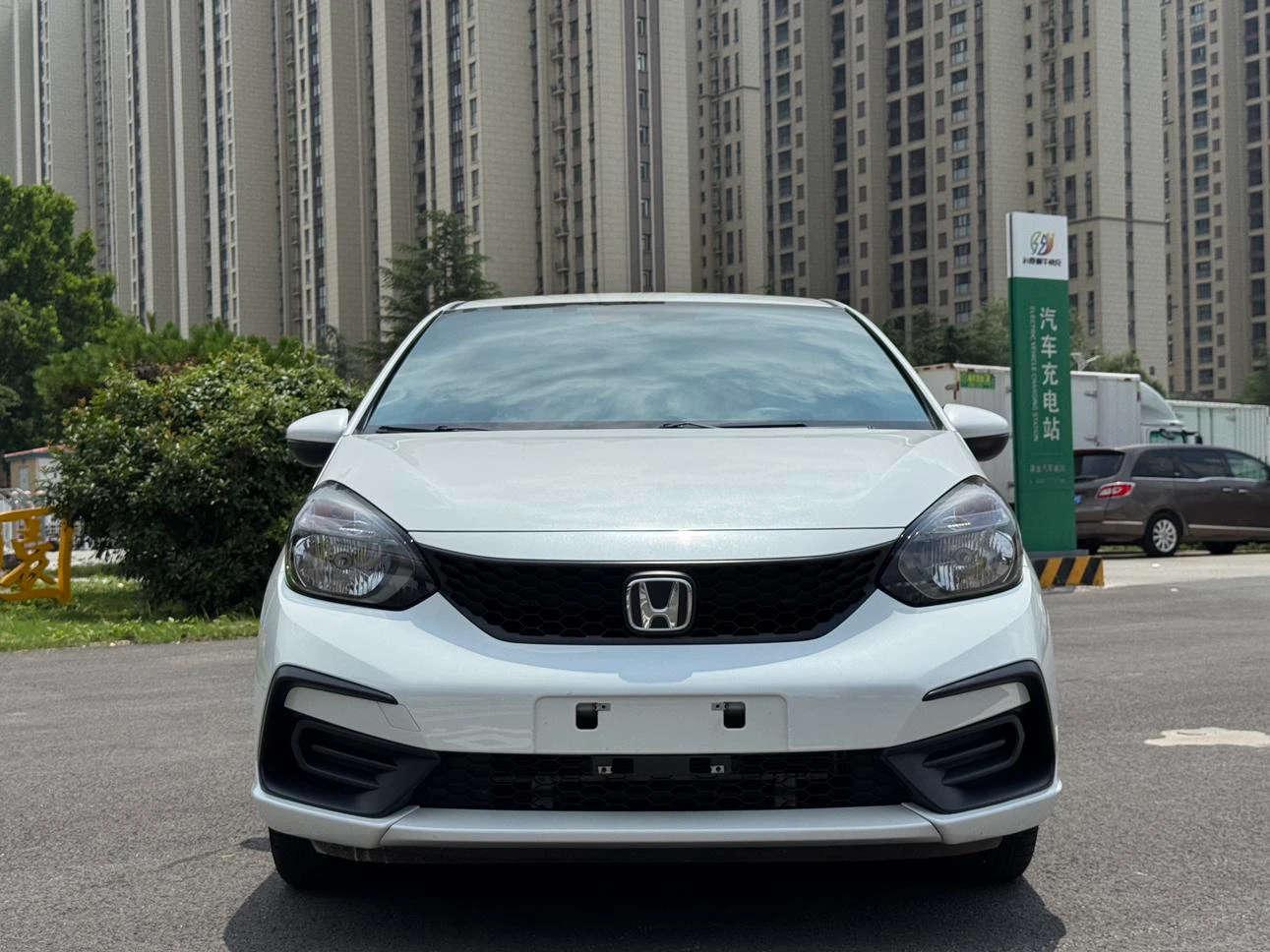 Honda Fit 1.5L CVT Comfort - exterior