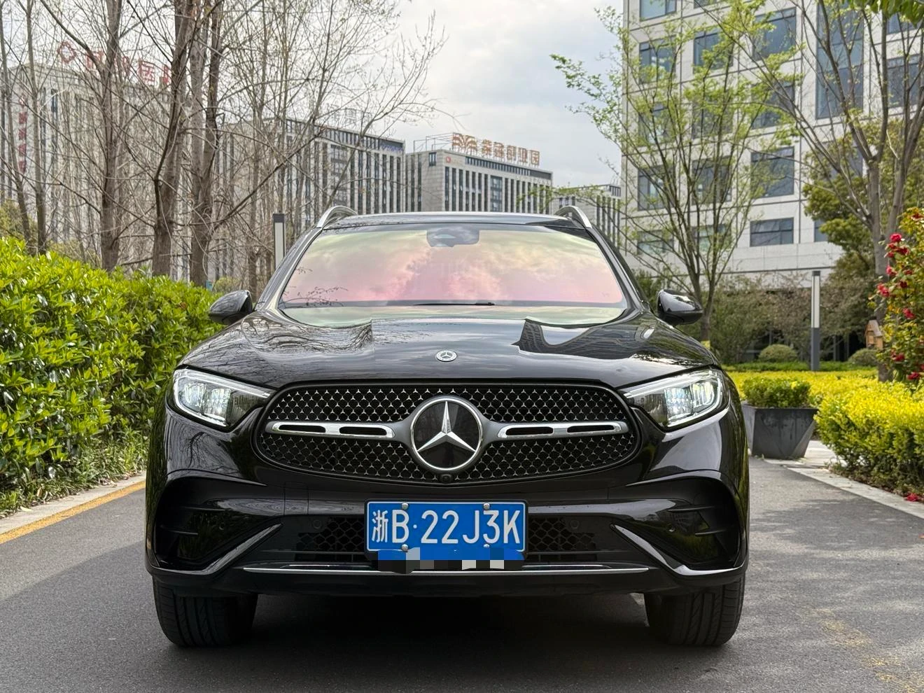 Mercedes-Benz GLC-Class 260 L 4MATIC  - exterior