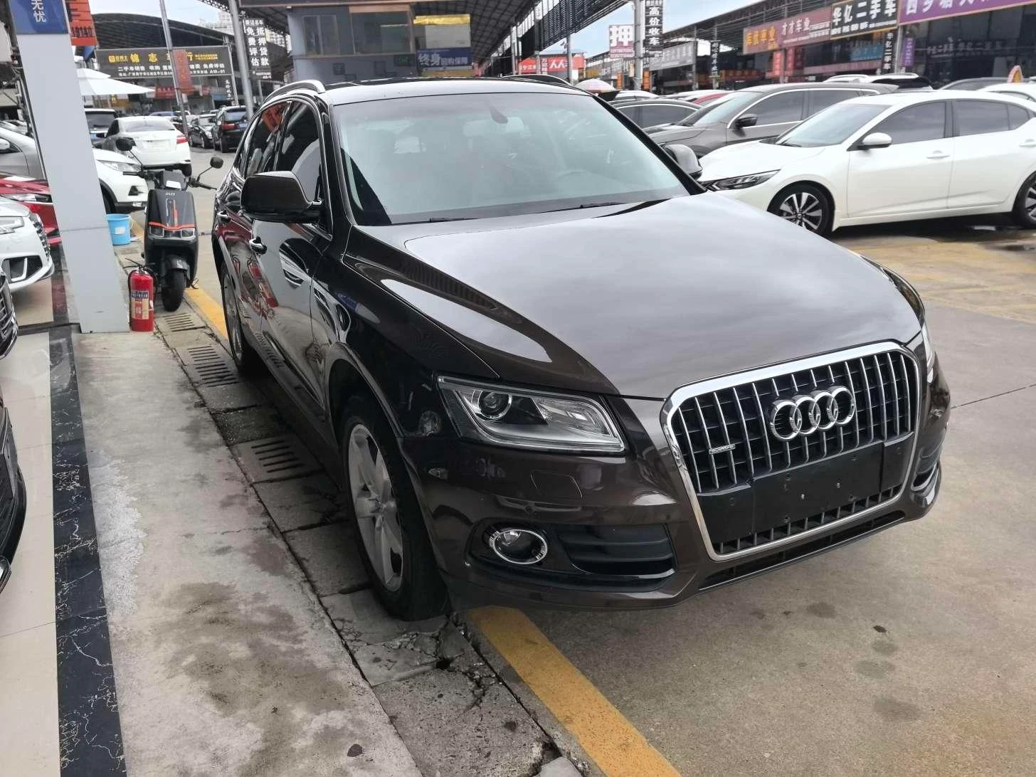 Audi Q5 40 TFSI - exterior