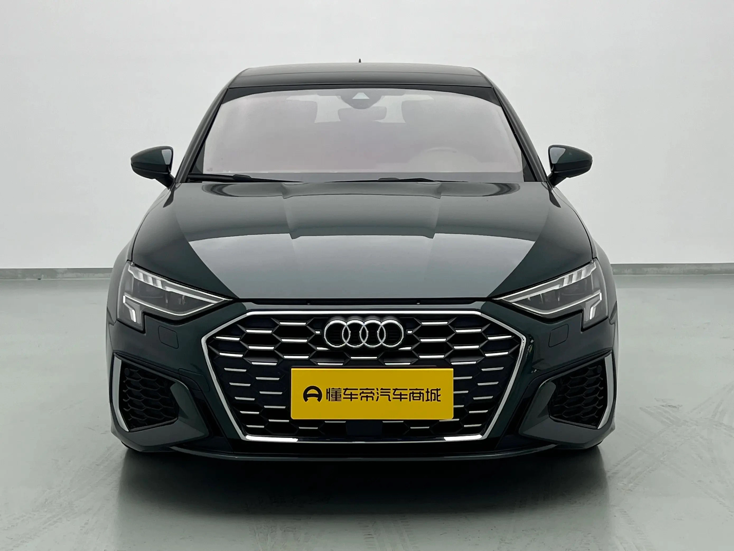 Audi A3 35 TFSI Fashion Sport Trim - exterior