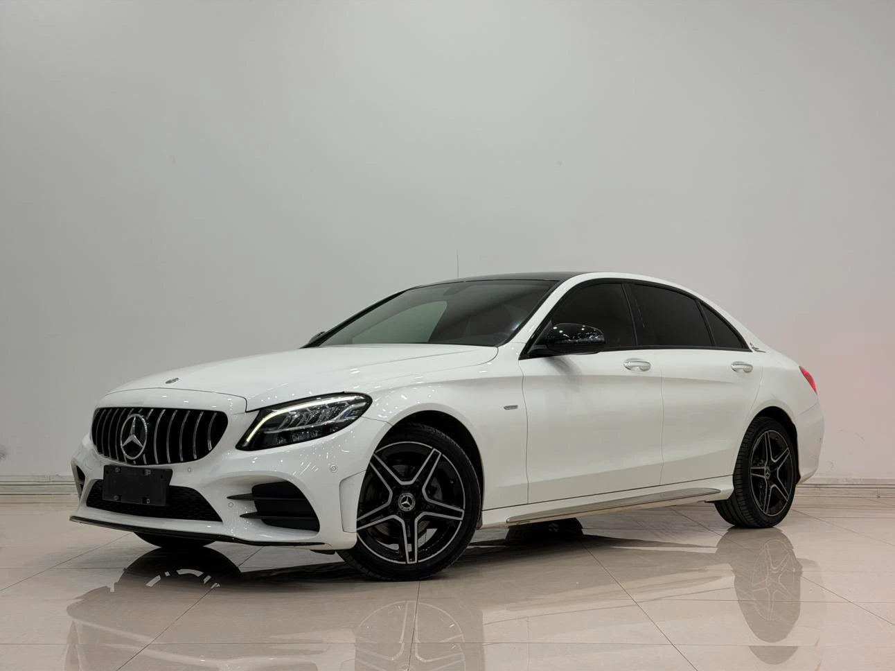 Mercedes-Benz C-Class C260 L Sport Edition - exterior