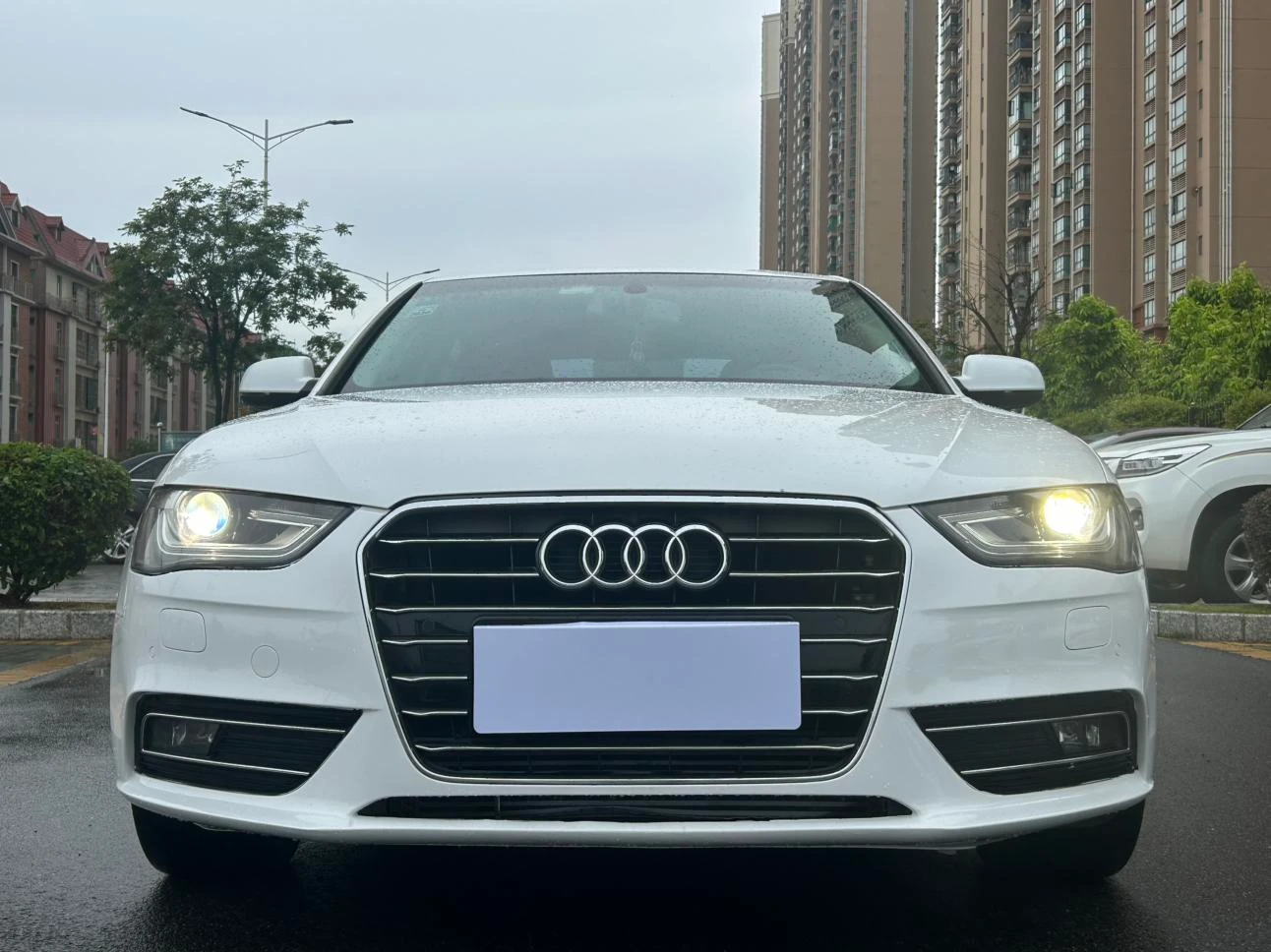 Audi A4L 35 TFSI Automatic Standard - exterior