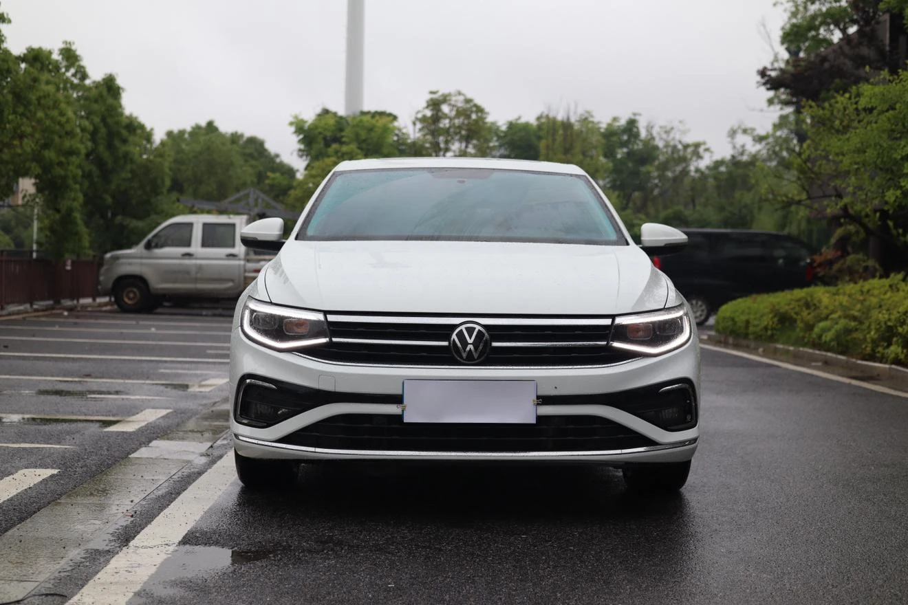 Volkswagen Bora 280TSI DSG Comfort Travel Edition - exterior