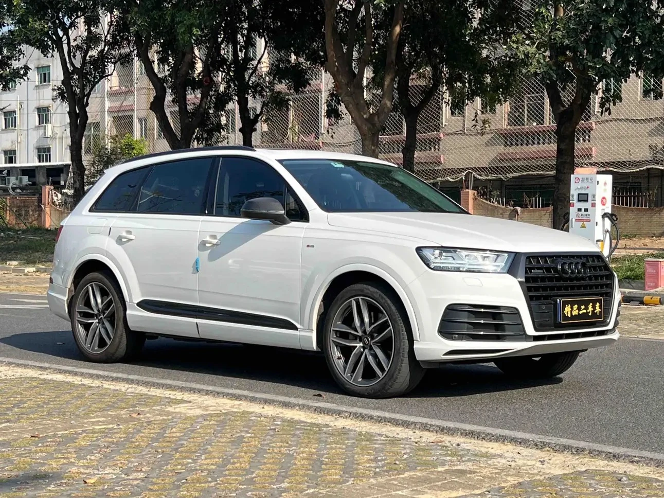 Audi Q7 45TFSI Technology - exterior