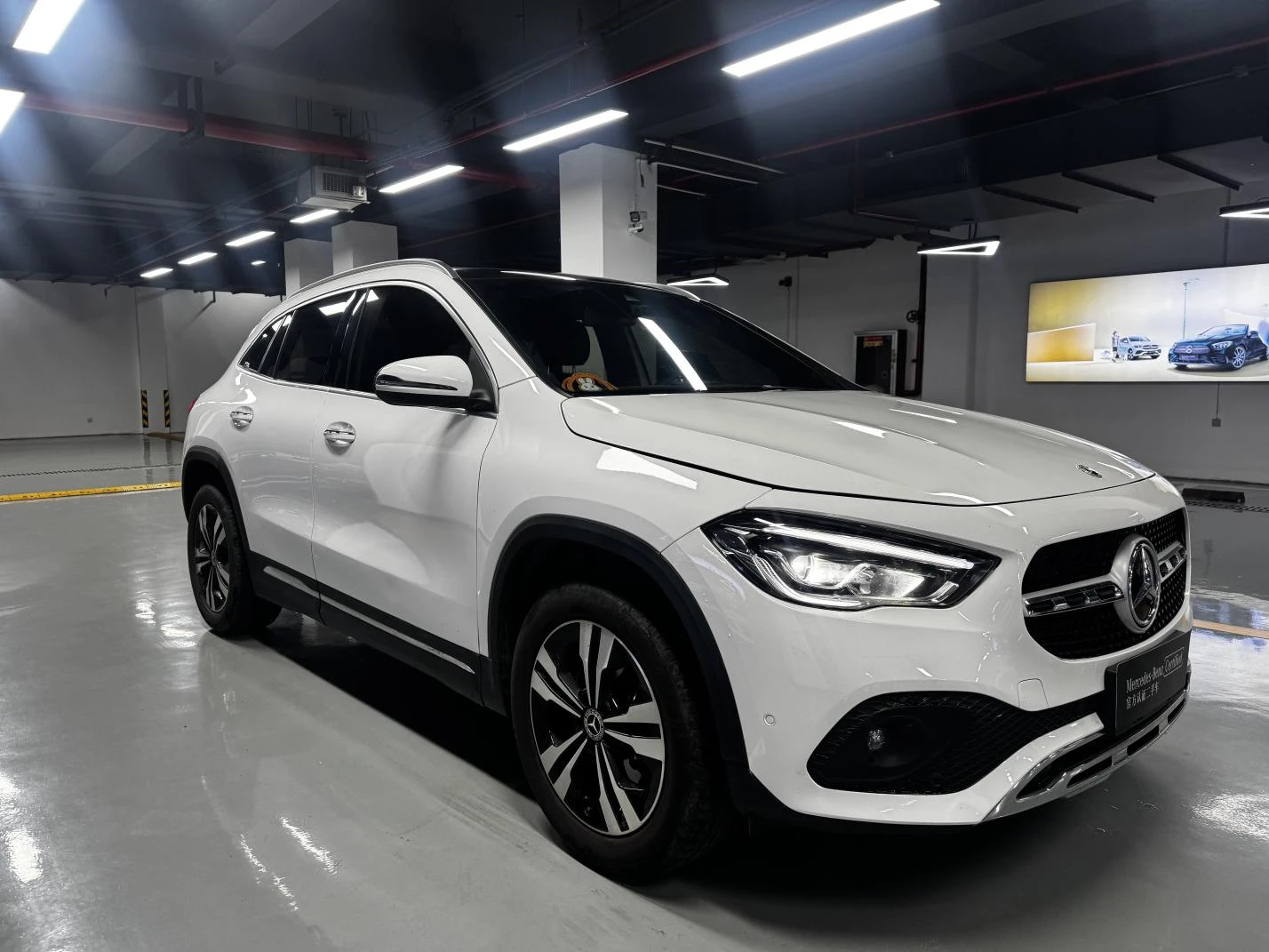 Mercedes-Benz GLA Class GLA220 - exterior