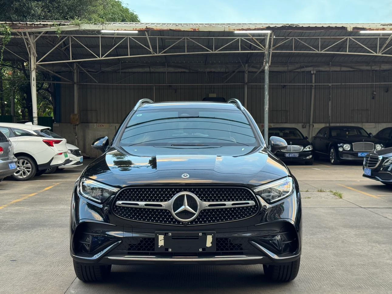 Mercedes-Benz GLC-Class GLC300 L 4MATIC Sport - exterior