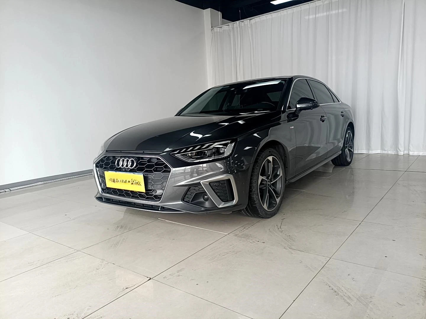 Audi A4L 40 TFSI Fashion Dynamic