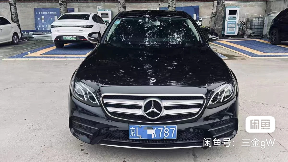 Mercedes-Benz E200L Sport - engine