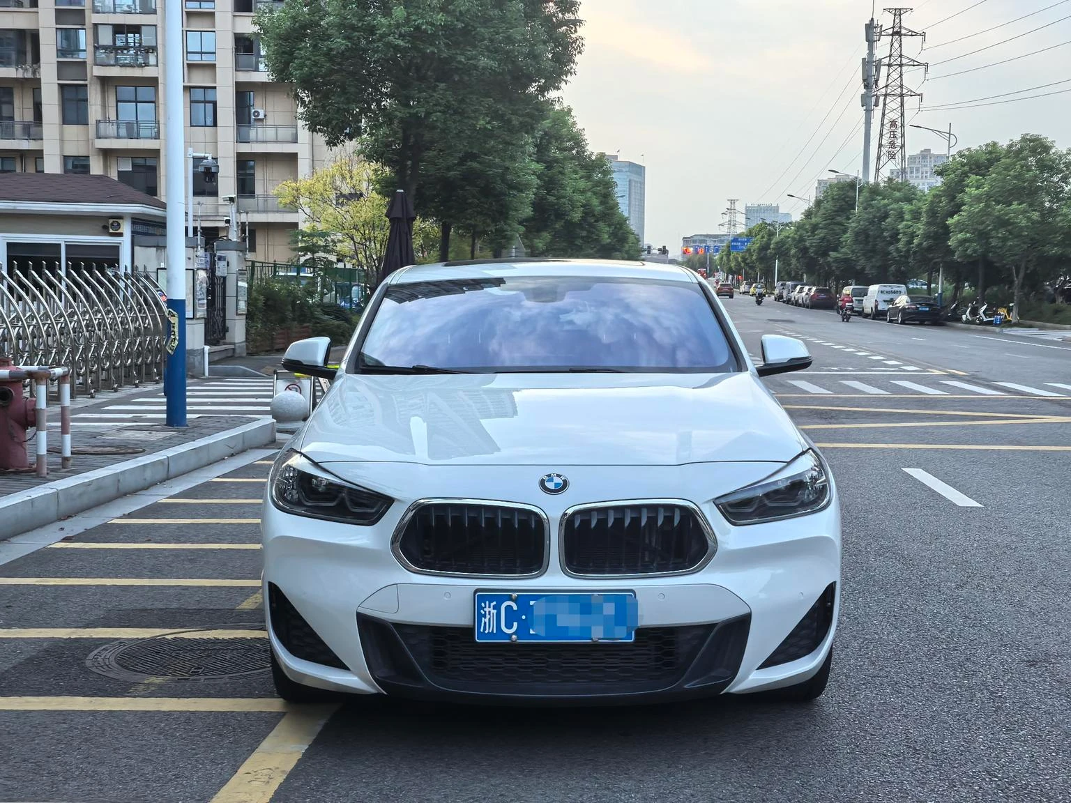 BMW X2 sDrive25i M Sport Package - exterior