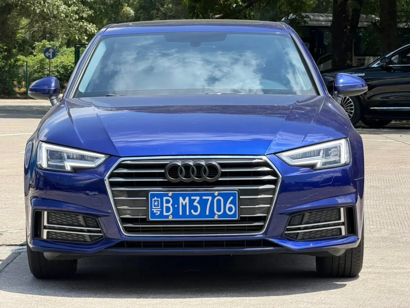 Audi A4L 40TFSI  - exterior