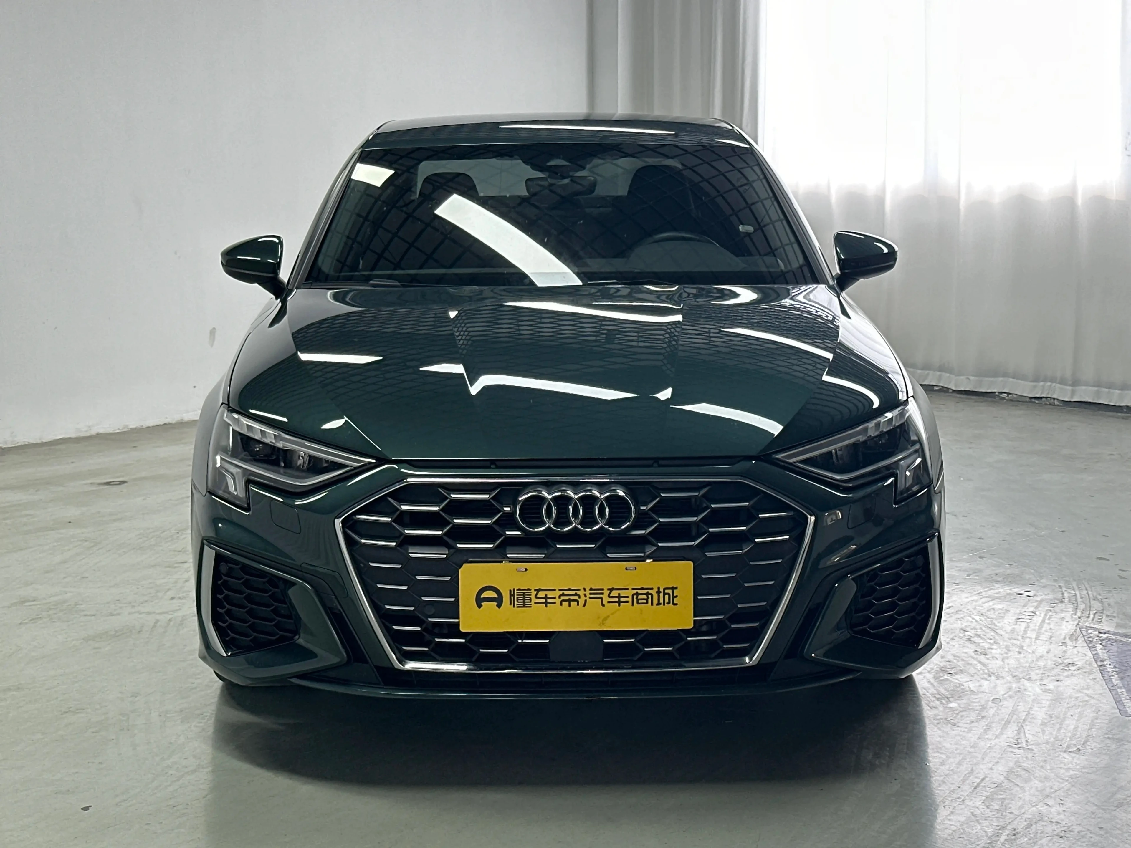 Audi A3L 35 TFSI Progressive Fashion Trim - exterior