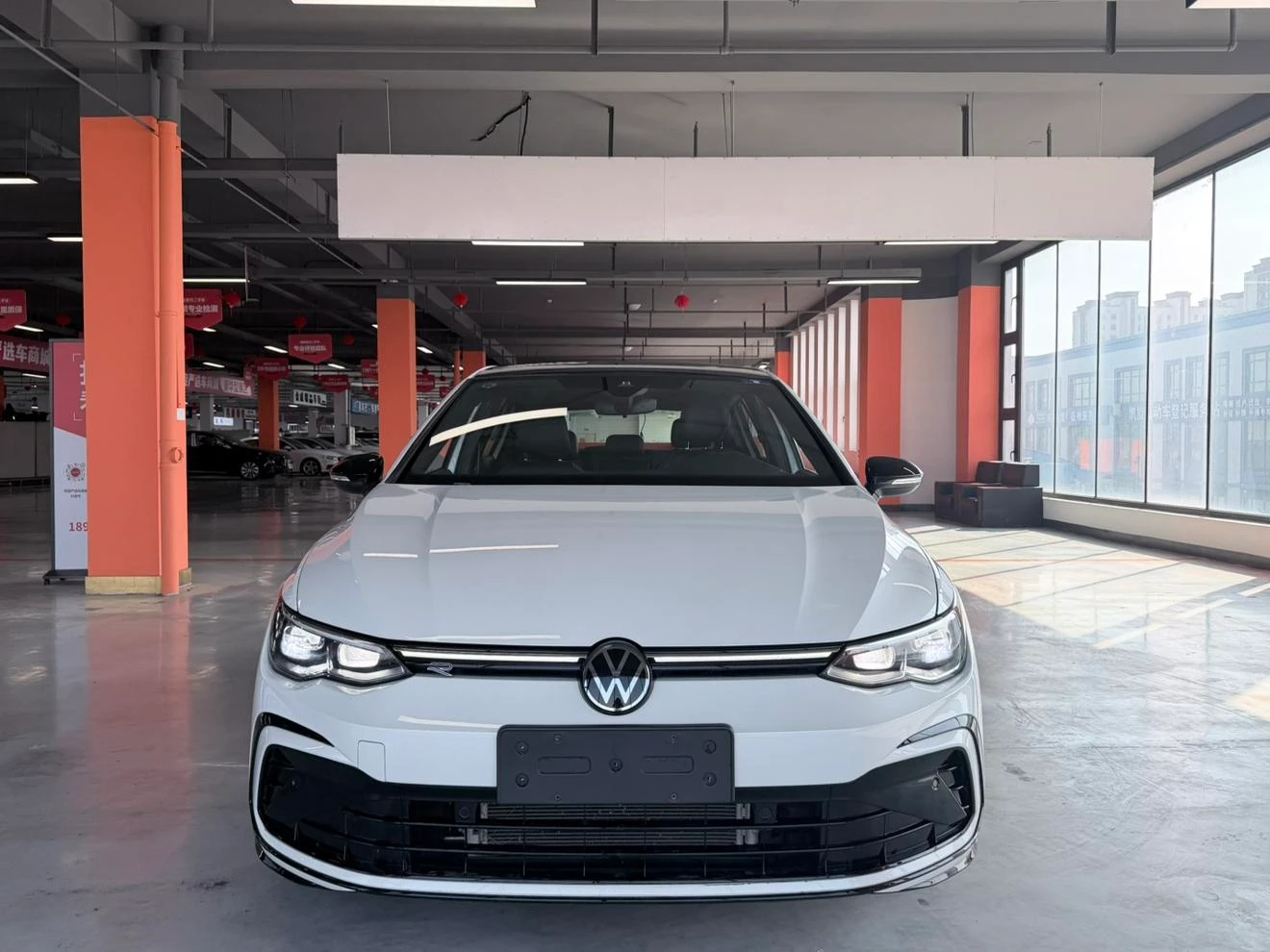 Volkswagen Golf 280TSI DSG R-Line 50th Anniversary Legend Edition - exterior