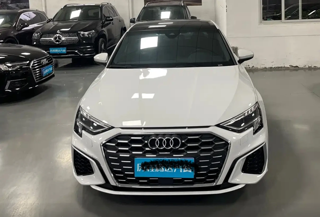 Audi A3L Limousine 35 Sport Style - exterior