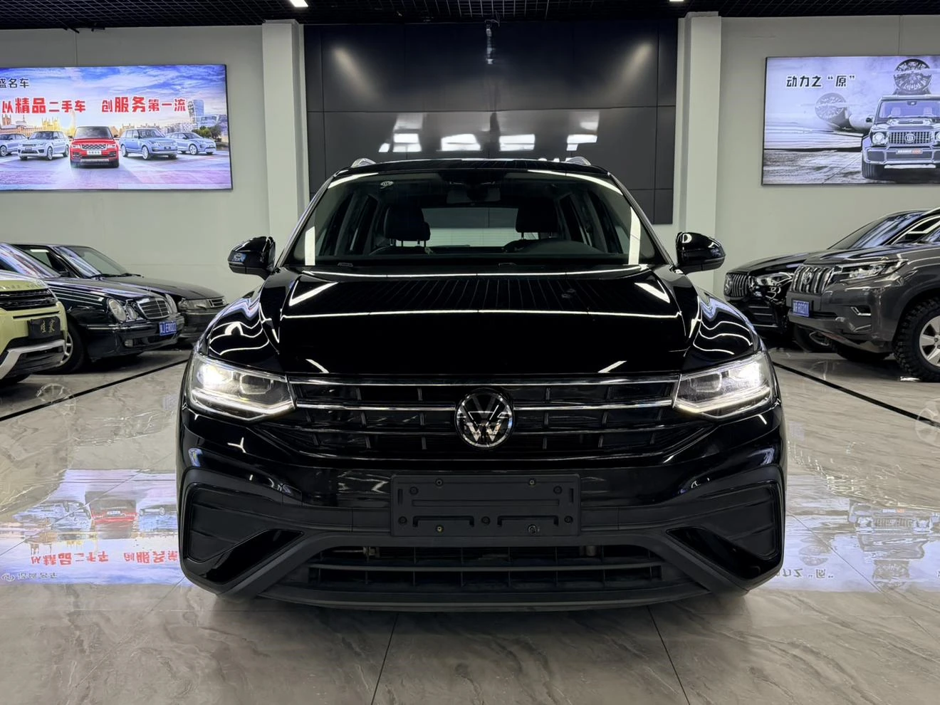 Volkswagen Tiguan L Outstanding Edition 300TSI 2WD Longteng Edition - exterior