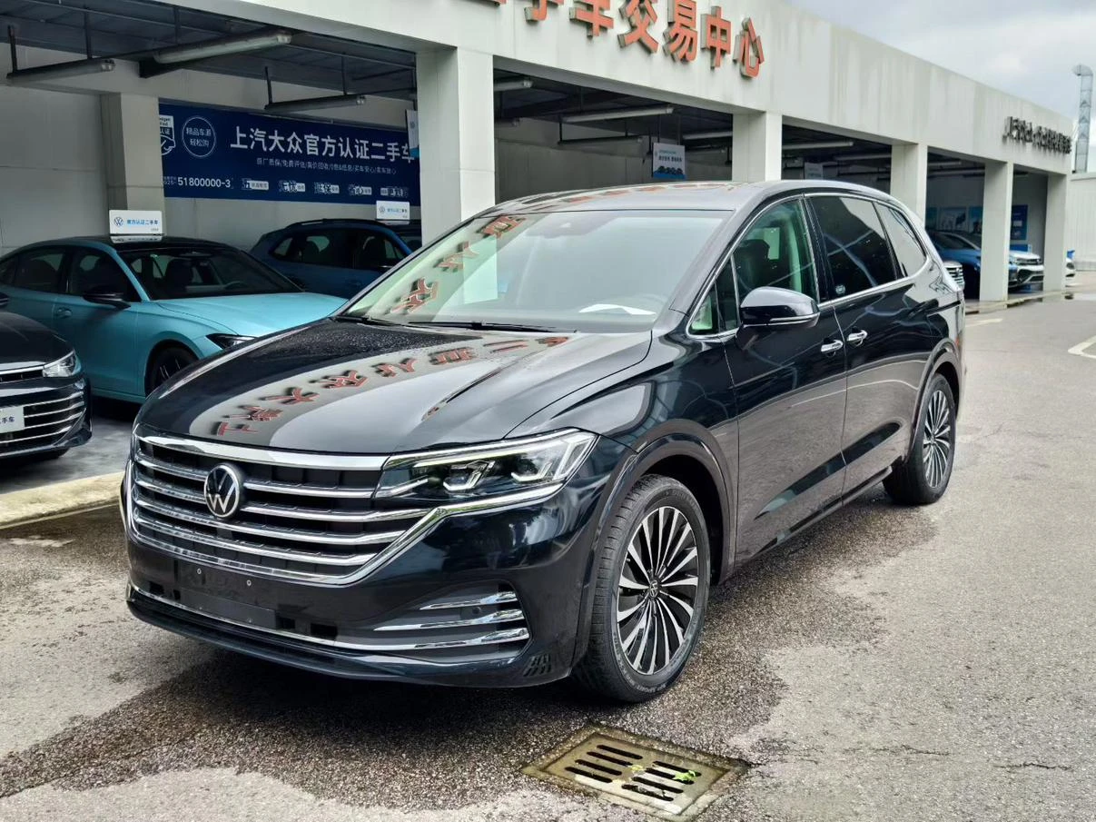 Volkswagen Viloran 380TSI Prestige Edition