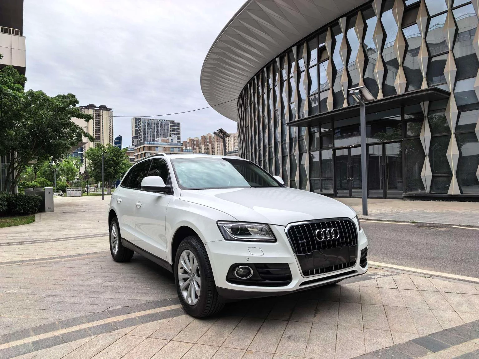 Audi Q5 40 TFSI - exterior