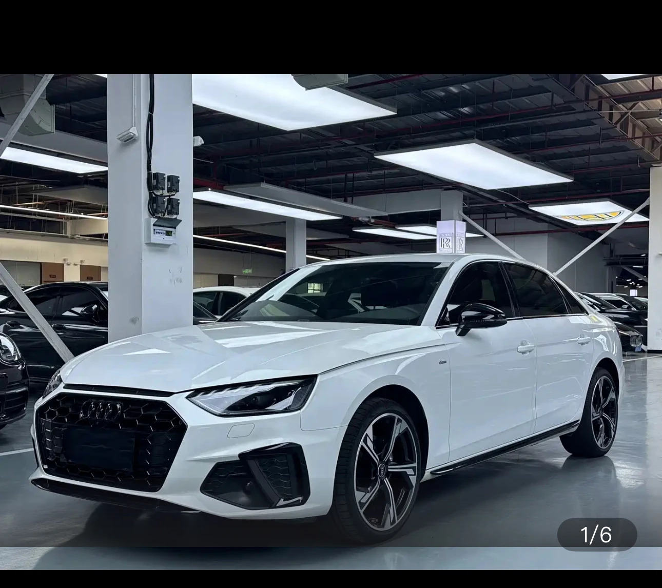 Audi A4L 40 TFSI Luxury Sport Trim