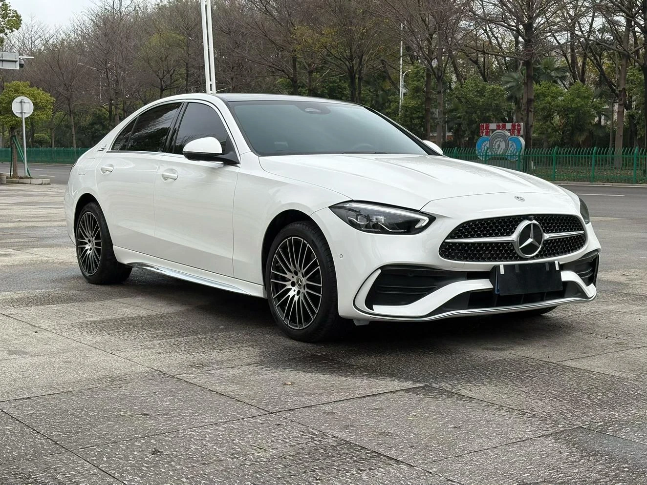 Mercedes-Benz C-Class C260 L Sport Edition - exterior