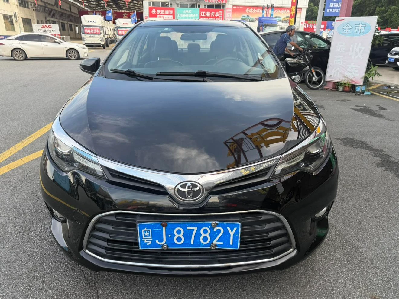 Toyota Levin 1.6G CVT (Elite Trim) - exterior