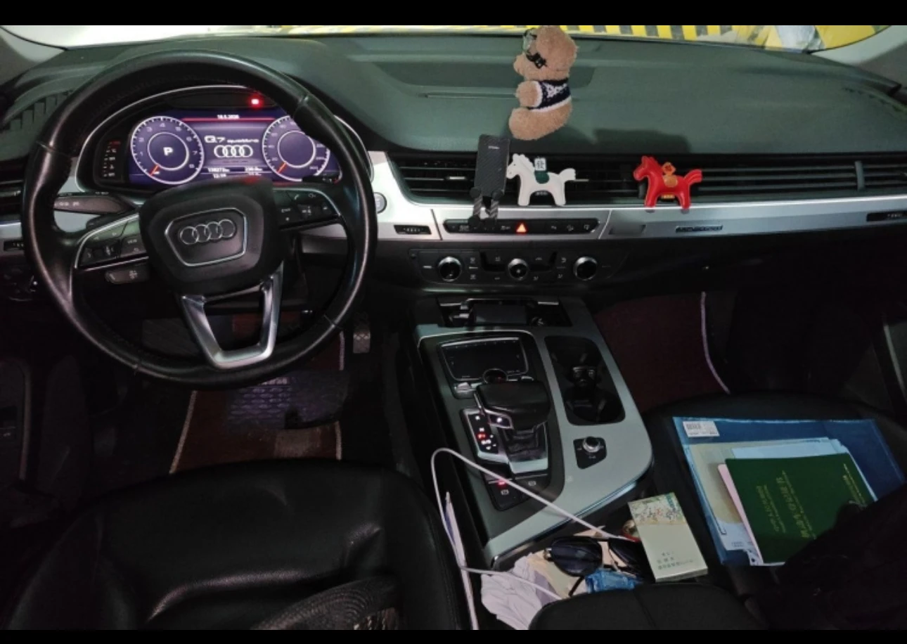 Audi Q7 40TFSI Quattro - interior