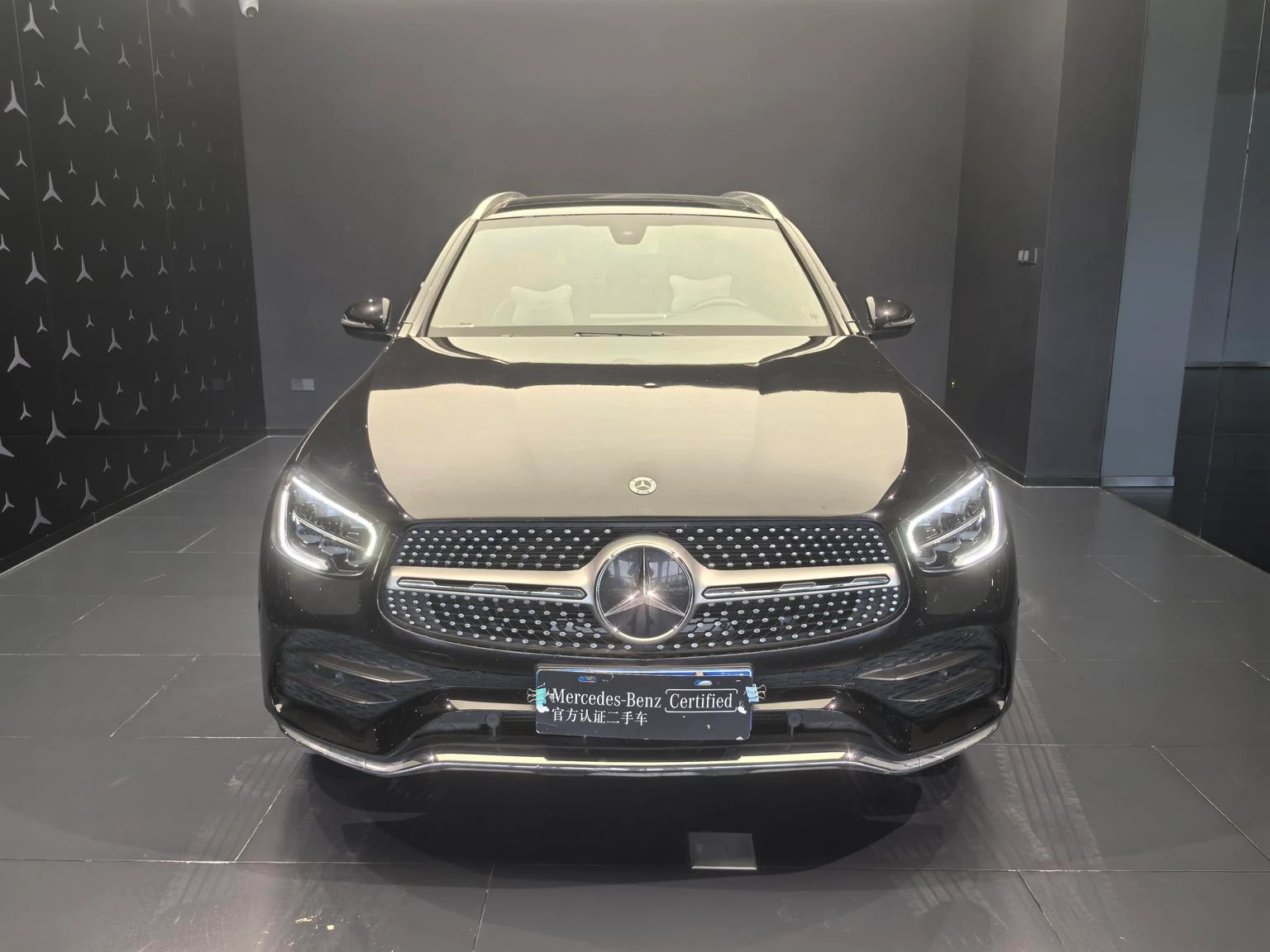 Mercedes-Benz GLC-Class GLC260 L 4MATIC Luxury Edition - exterior