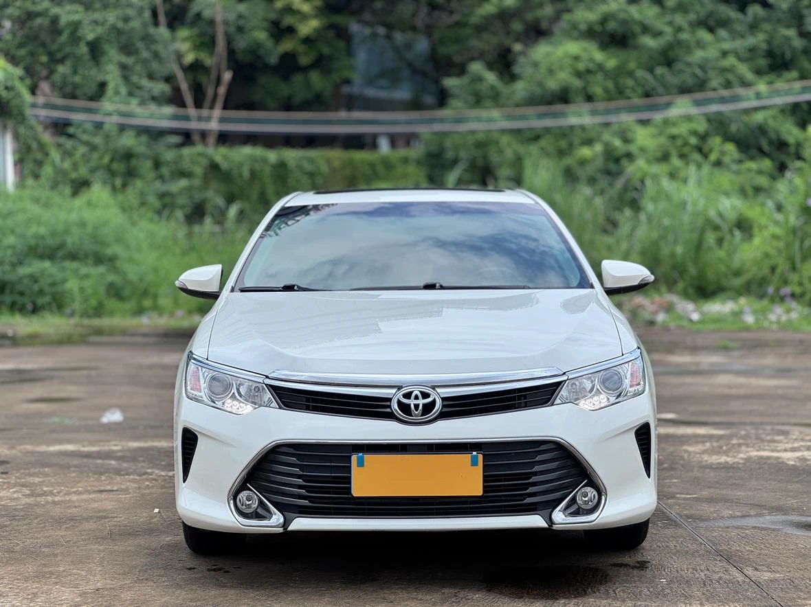 Toyota Camry 2.0G 10th Anniversary (Leading Trim) - exterior