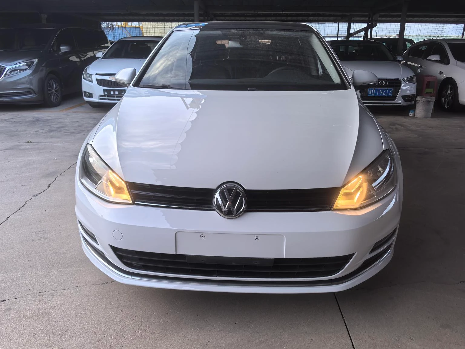 Volkswagen Golf 1.4TSI Automatic Comfortline - exterior