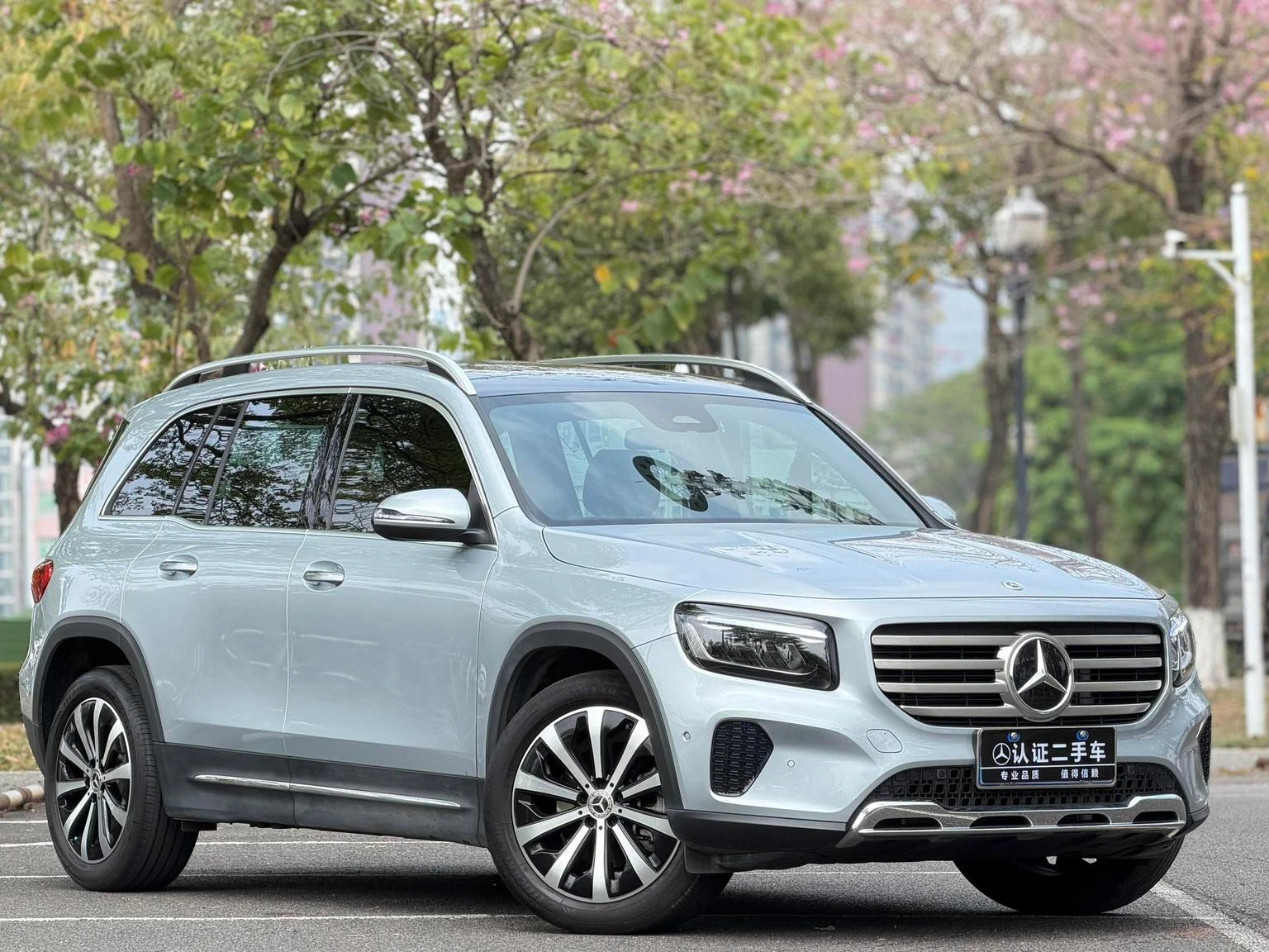 Mercedes-Benz GLB Class GLB220 Fashion - exterior
