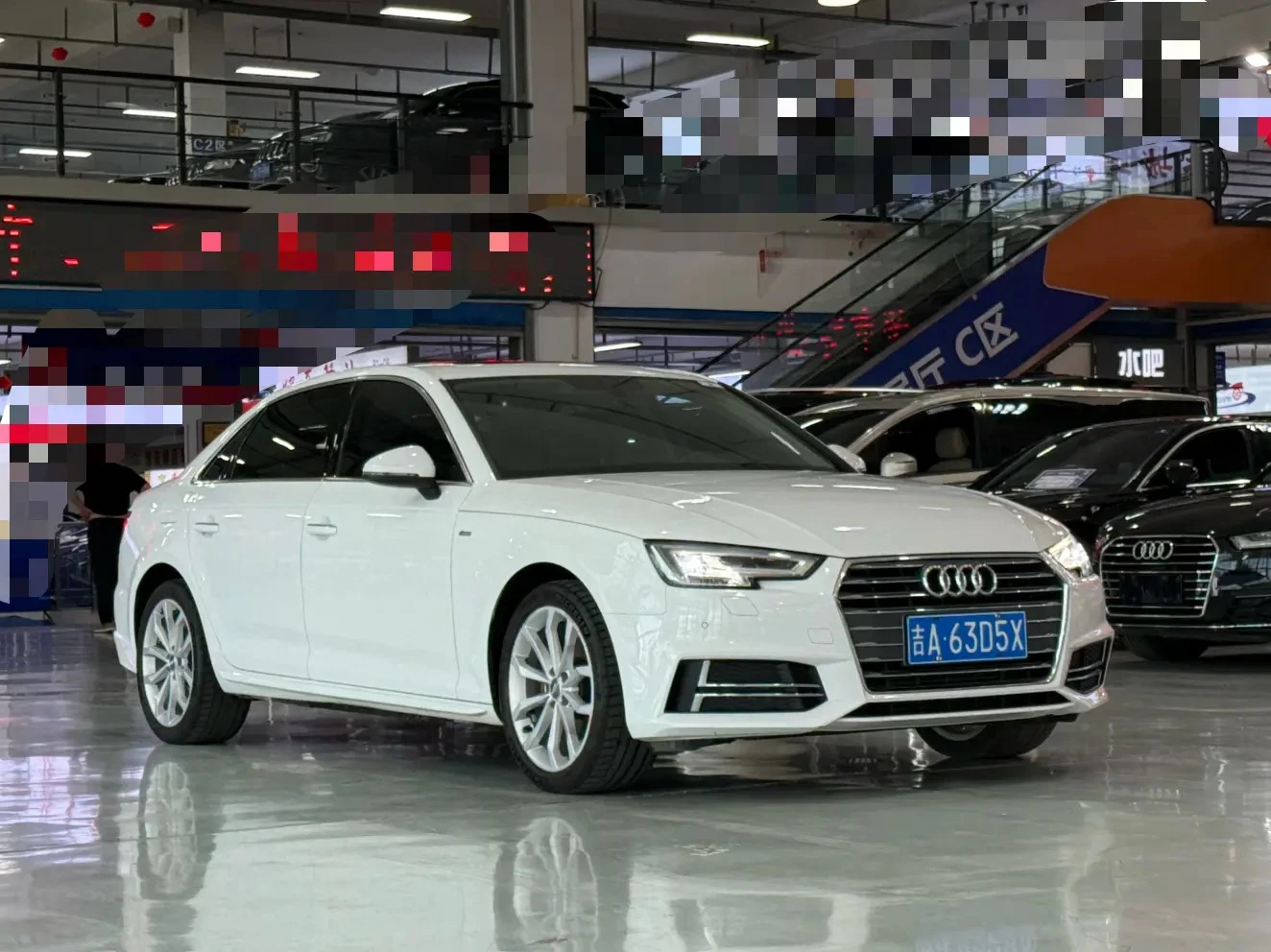 Audi A4L 40 TFSI 30th Anniversary Edition 