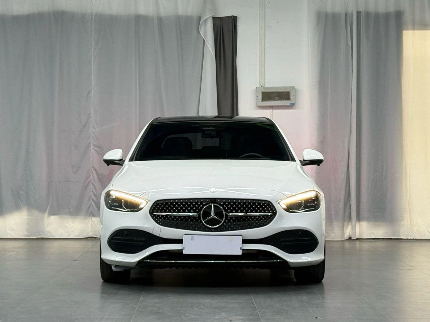 Mercedes-Benz C-Class  260 L Sport