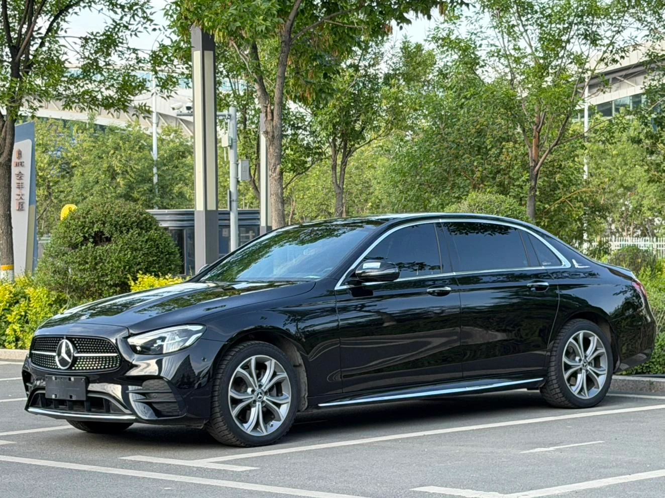 Mercedes-Benz E-Class  300 L Luxury Sport Sedan