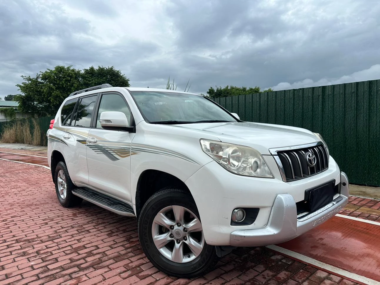 Toyota Prado - exterior