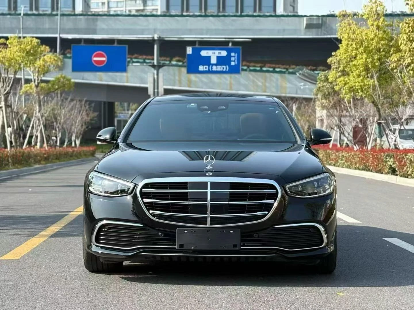 Mercedes-Benz S-Class S400 L - exterior