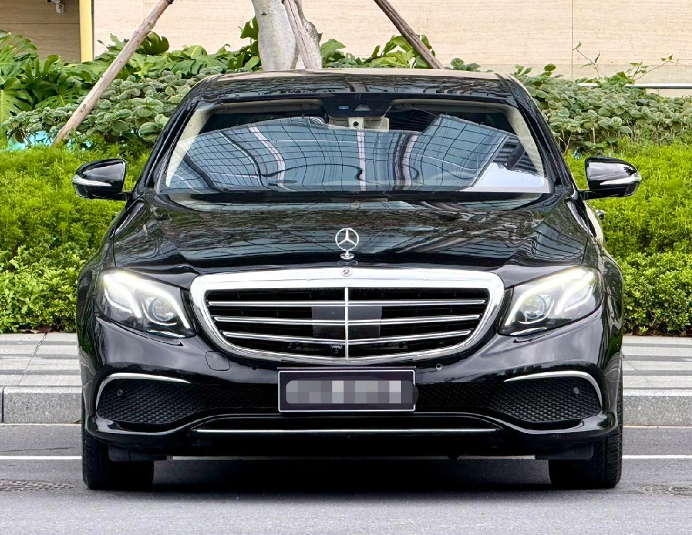 Mercedes-Benz E320 L 4MATIC - exterior
