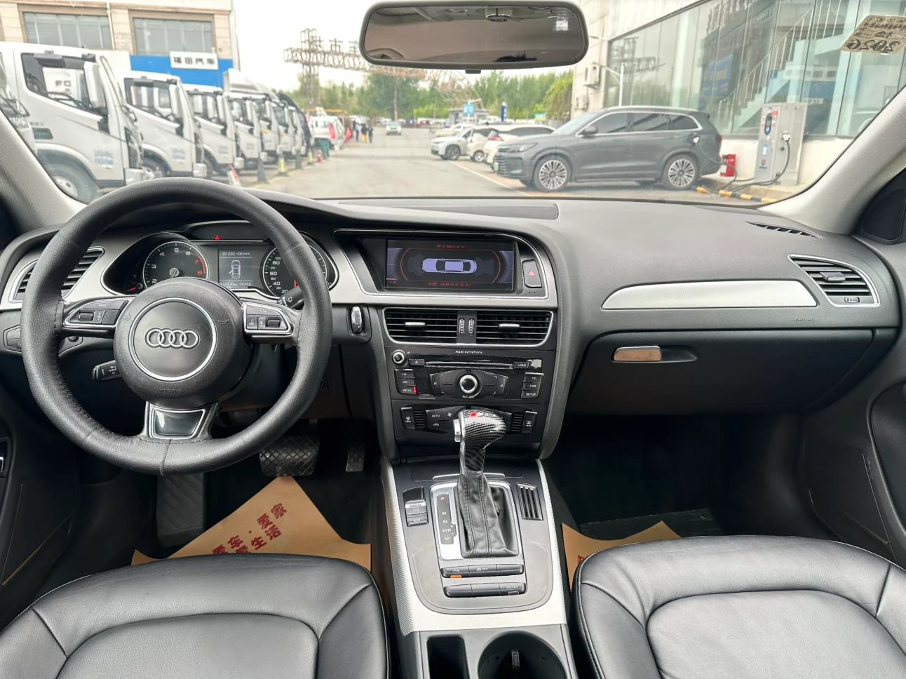 Audi A4L 35 TFSI  - interior