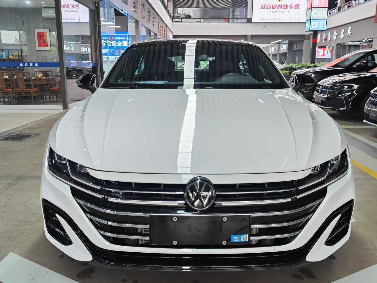 Volkswagen CC 380TSI Eye-Catching Edition - exterior