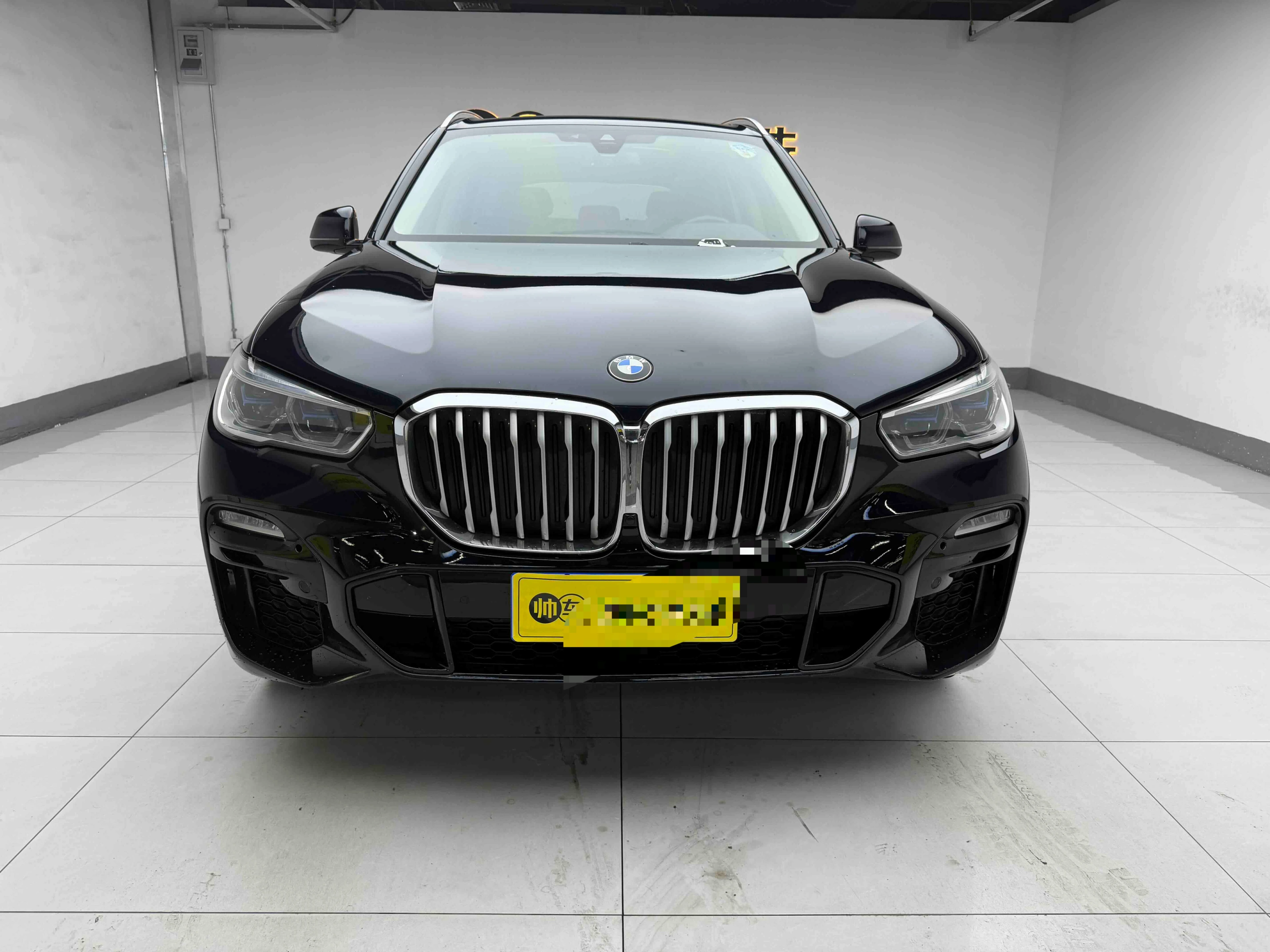 BMW X5 sDrive40i M Sport - exterior