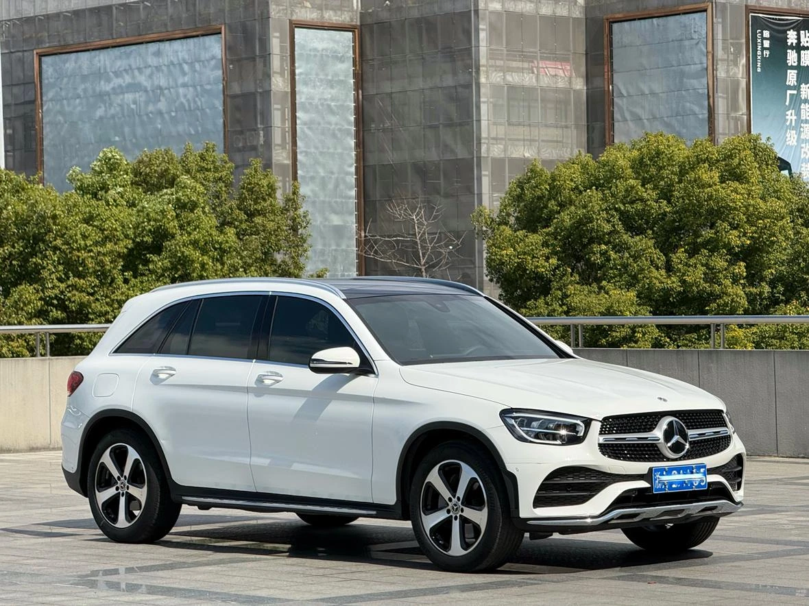 Mercedes-Benz GLC 260 L 4MATIC Dynamic Edition - exterior