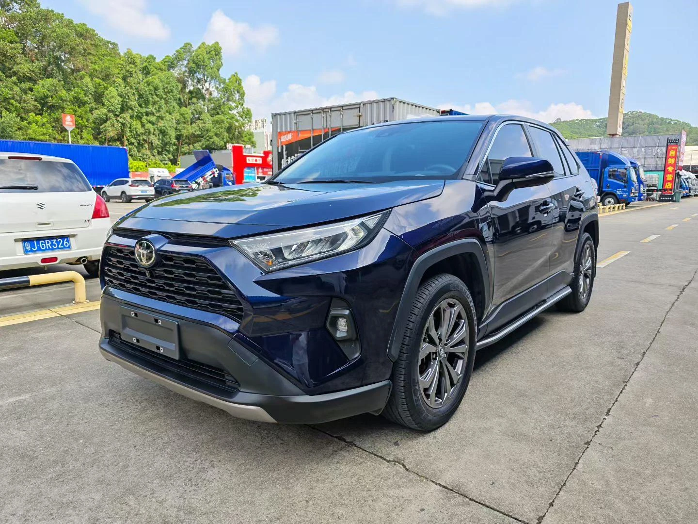 Toyota RAV4 Rongfang 2.0L CVT 2WD Fashion Edition