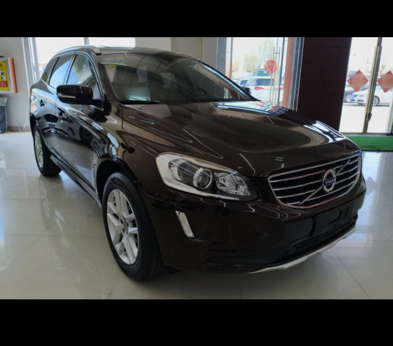 Volvo XC60 T5 AWD - exterior