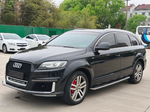 Audi Q7 FSI Luxury Trim