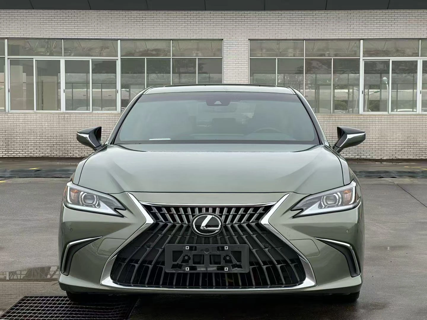 Lexus ES 200 Excellence Edition - exterior