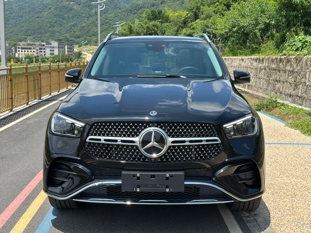 Mercedes-Benz GLE Class GLE 350 4MATIC - exterior