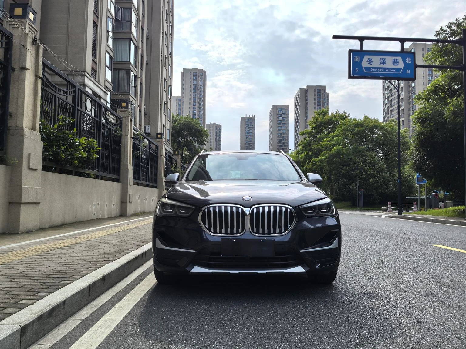 BMW X1 xDrive 25Li  - exterior
