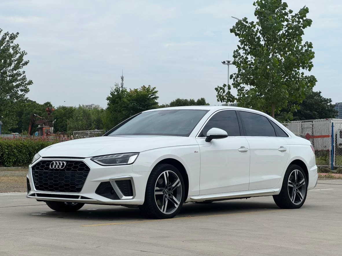 Audi A4L 40 TFSI