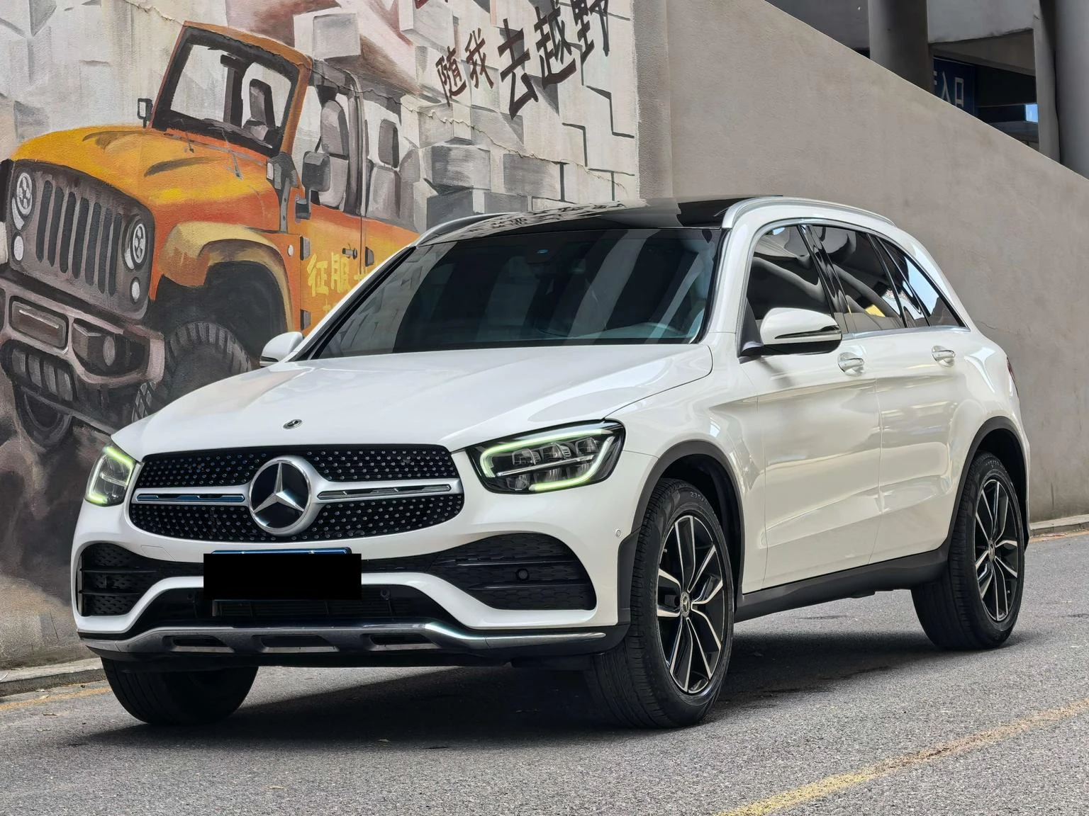 Mercedes-Benz GLC-class 260 L 4MATIC Luxury Edition - exterior